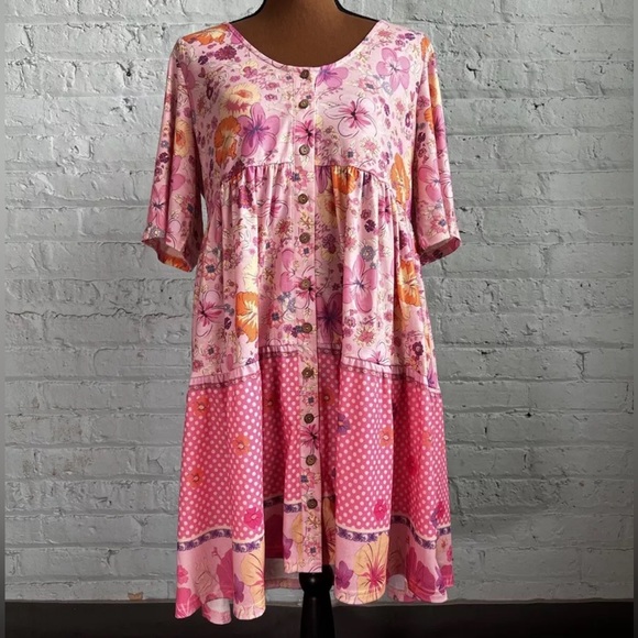 Bohemian Style - Floral Mini Dress - Picture 3 of 7